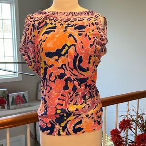 Super cute Lilly Pulitzer cold shoulder top